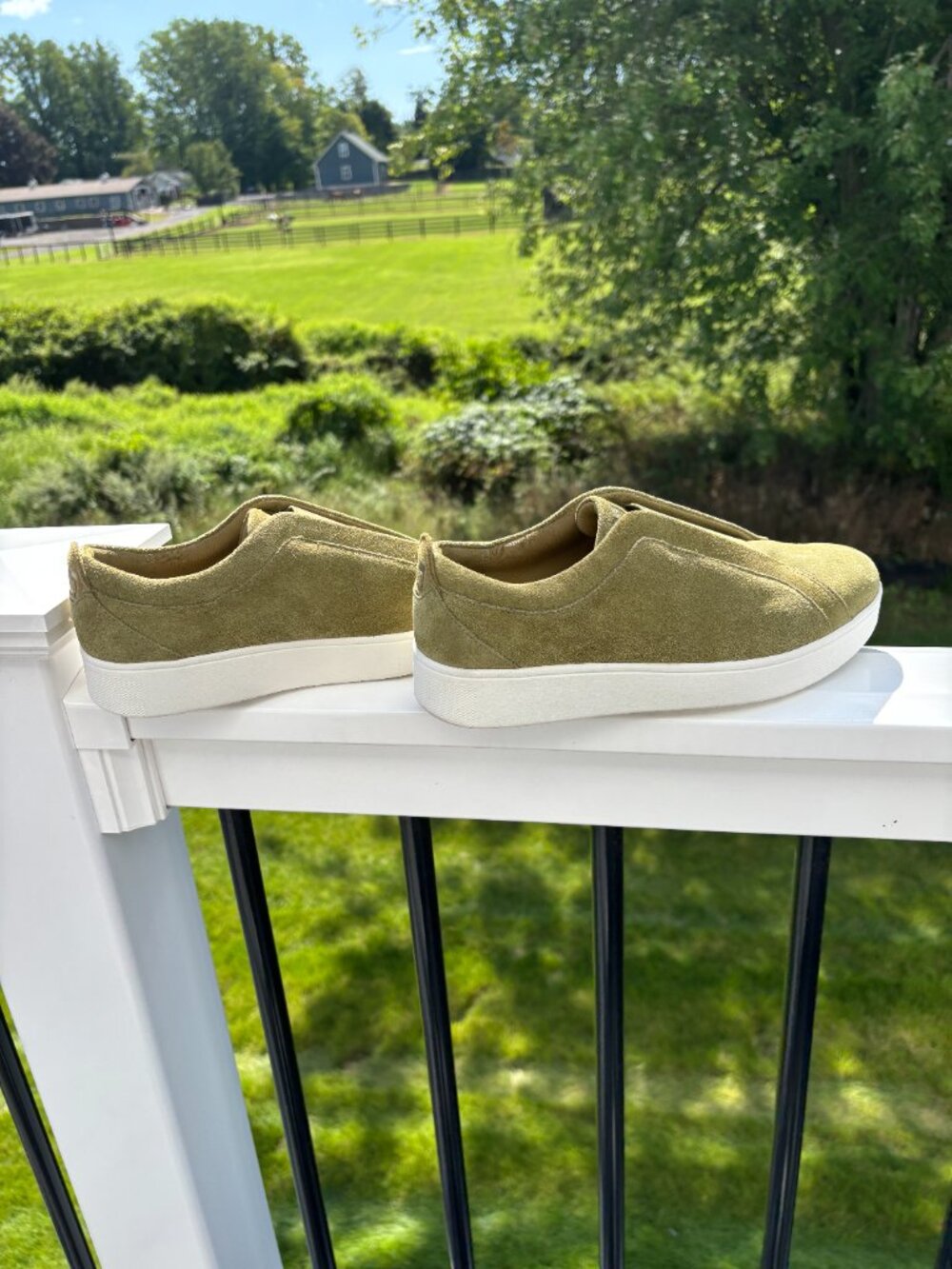 FitFlop Women's Rally Elastic Suede Slip-On Sneakers Size 6.5